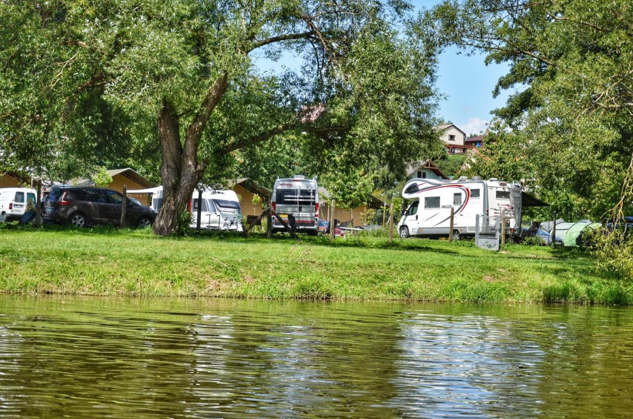 Отель Camping Prima Тин-над-Влтавоу Экстерьер фото